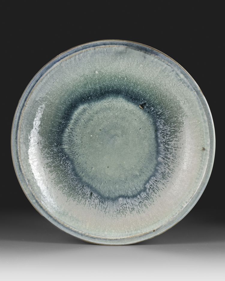 LARGE MODERN GLAZED PLATE – SIGNED & BOXED BY ARTIST, 20TH CENTURY