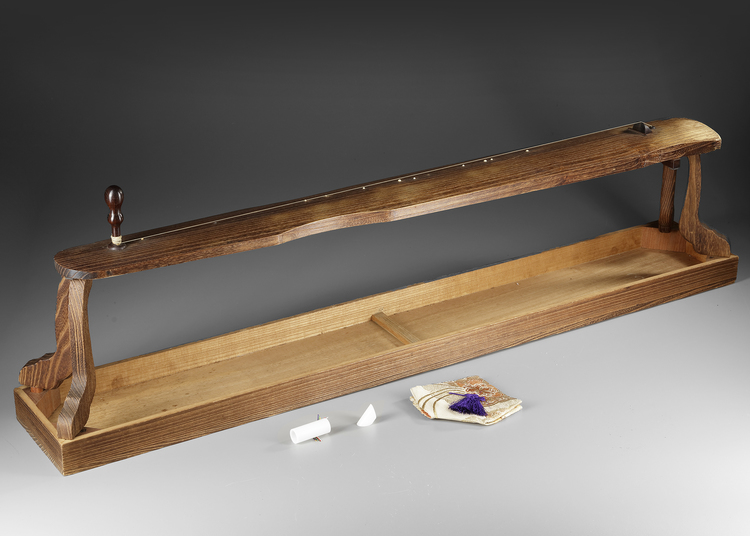 JAPANESE KOTO ZITHER, EARLY 20TH CENTURY