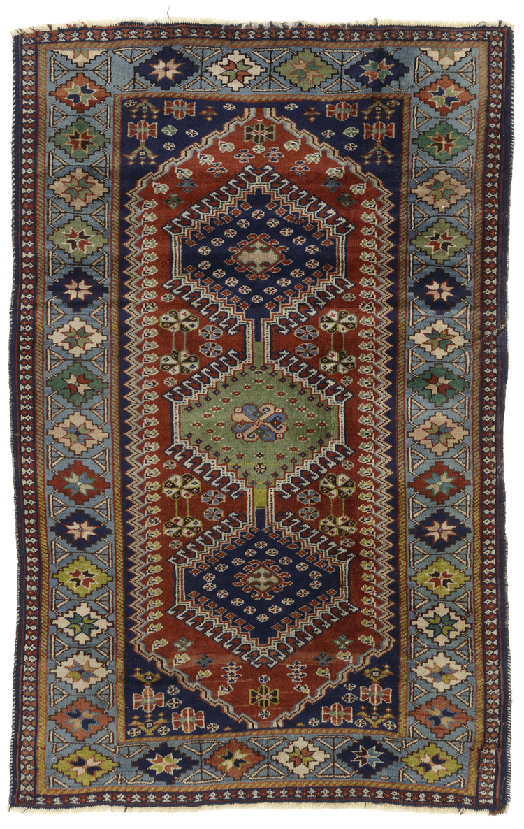 A YALAMEH RUG, PERSIA, CIRCA 1920