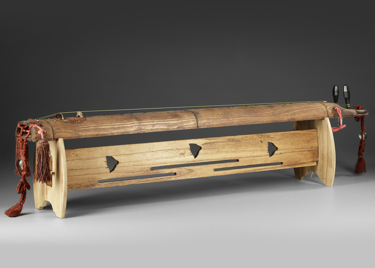 TRADITIONAL JAPANESE KOTO ZITHER