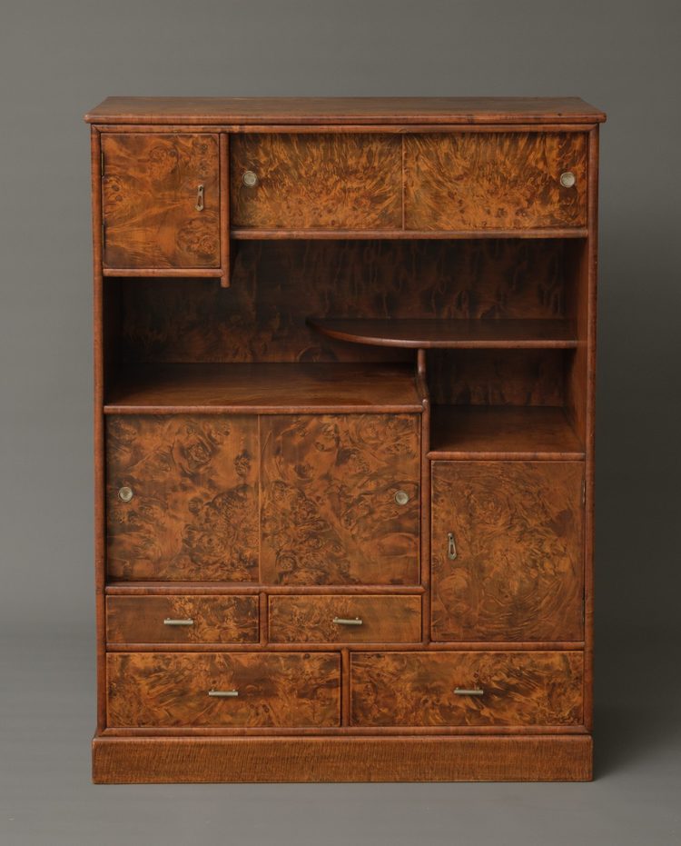 CHA’DANSU 茶箪笥 (TEA CABINET)