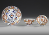A JAPANESE IMARI TEACUP WITH COVER AND SAUCER, 17TH CENTURY