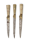 SET OF THREE KNIVES, INDIA, 19TH CENTURY