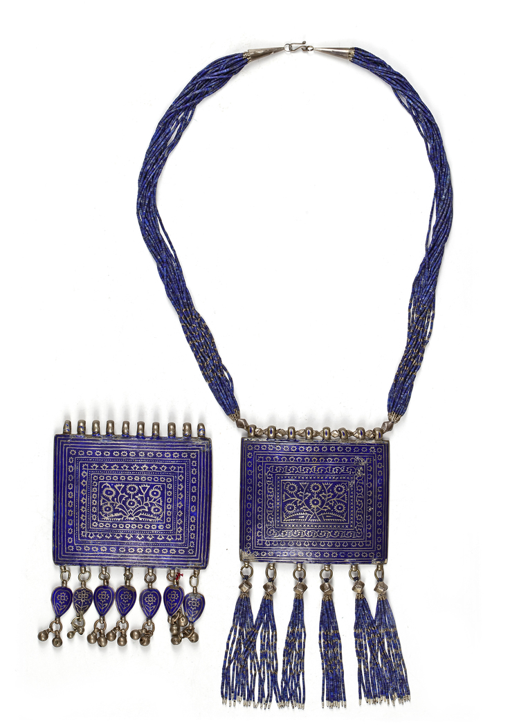 A SILVER NECKLACE, INDIA, 19TH CENTURY