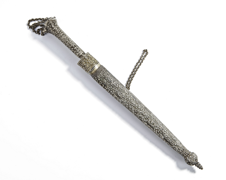 AN INDIAN SILVER DAGGER, 19TH CENTURY