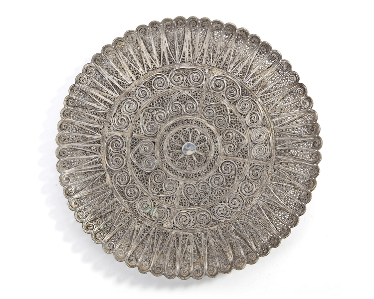 AN OTTOMAN SILVER FILIGREE TRAY, 19TH CENTURY