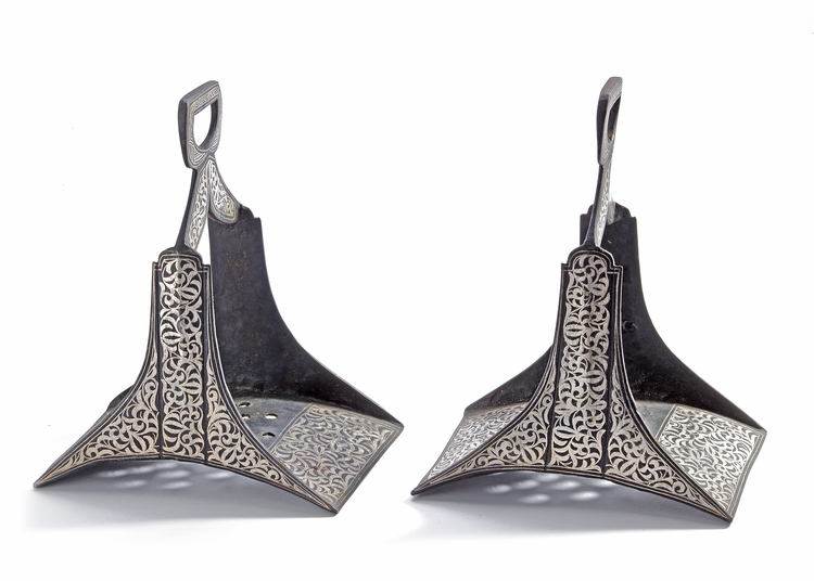 A PAIR OF SILVER STIRRUPS, 19TH CENTURY