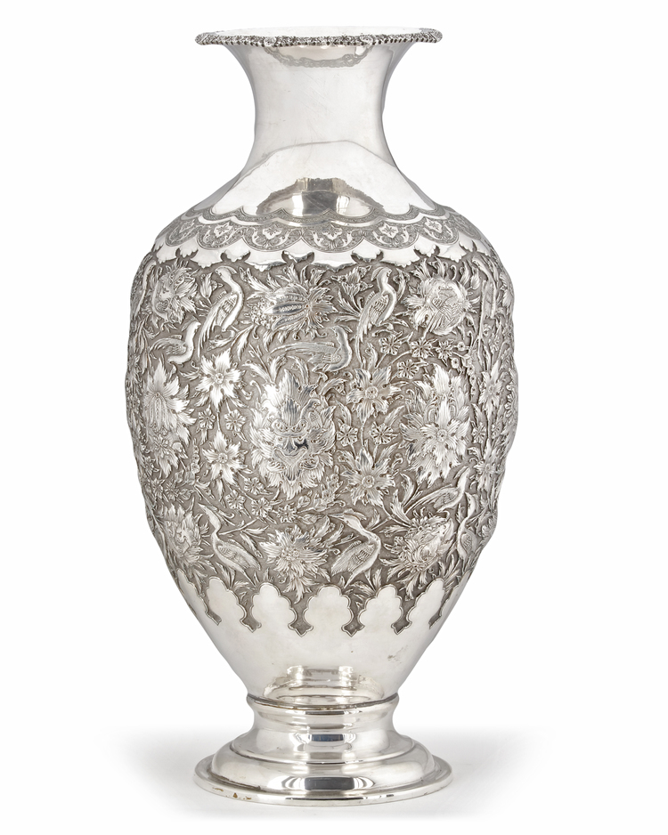 A PERSIAN SILVER VASE, 19TH CENTURY