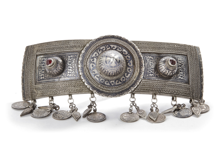 A CAUCASIAN SILVER BELTBUCKLE 19TH CENTURY (DATED 1308 AH/1890 AD)