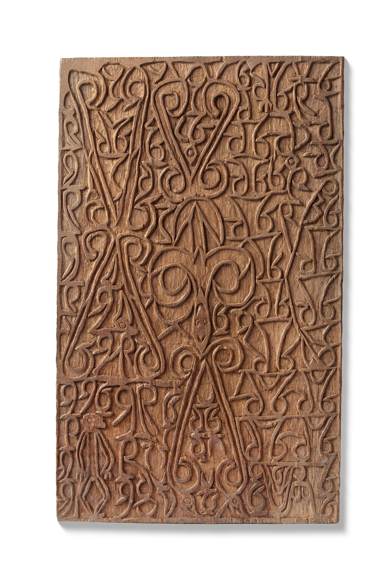 Asmat panel in relief with typical motifs. Collected in the 1970’s by Jac Hoogerbrugge.