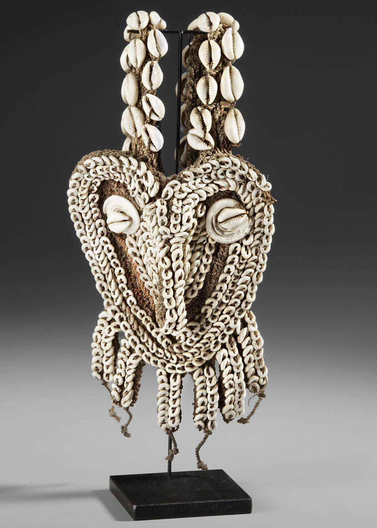 Middle Sepik Washkuk breast ornament/pectoral.