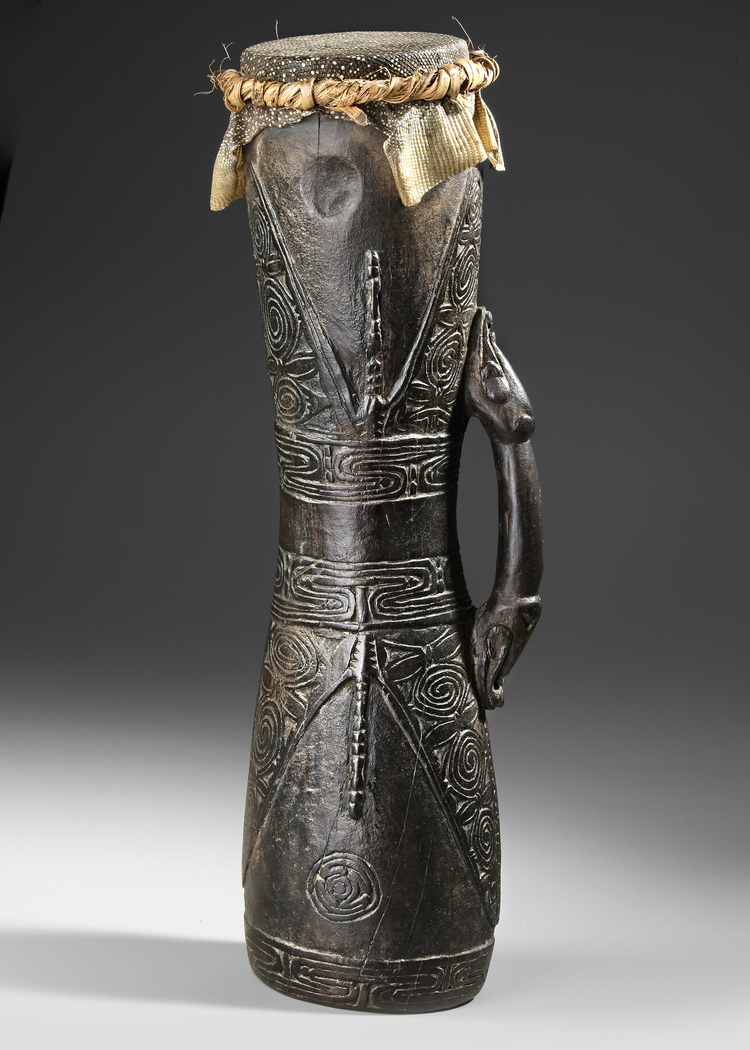 Sepik drum with wonderfull patina