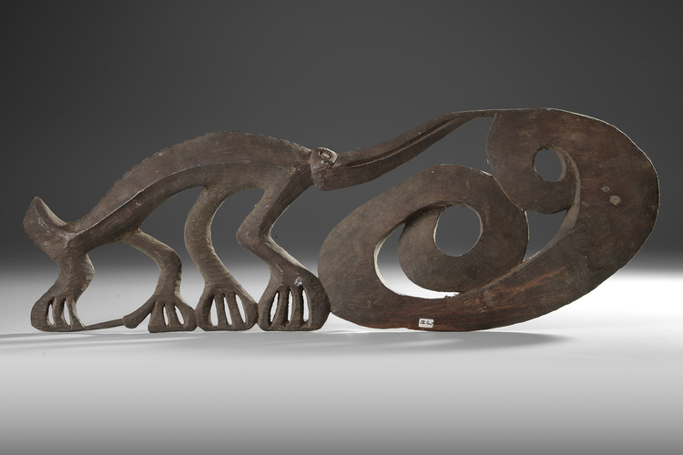 Asmat. Openwork/ajour carving. Collected by Jac Hoogerbrugge in the 1960’s or 1970’s. From the village of Mbiwar-Laut. See the Hoggerbrugge archive card.