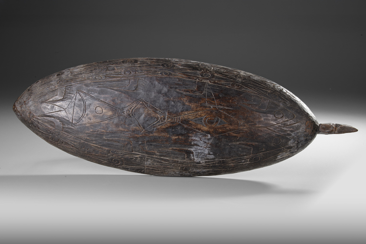 Old and well used Sentani food platter with nice patina. Collected by Jac Hoogerbrugge presumably in the 1950’s or 1960’s.