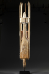New Ireland Malangan head. Carved by Edward Sale of Lava village, Tatau island. Tabar group. Provenance: New Guinea Primitive Arts Sydney. With old label.