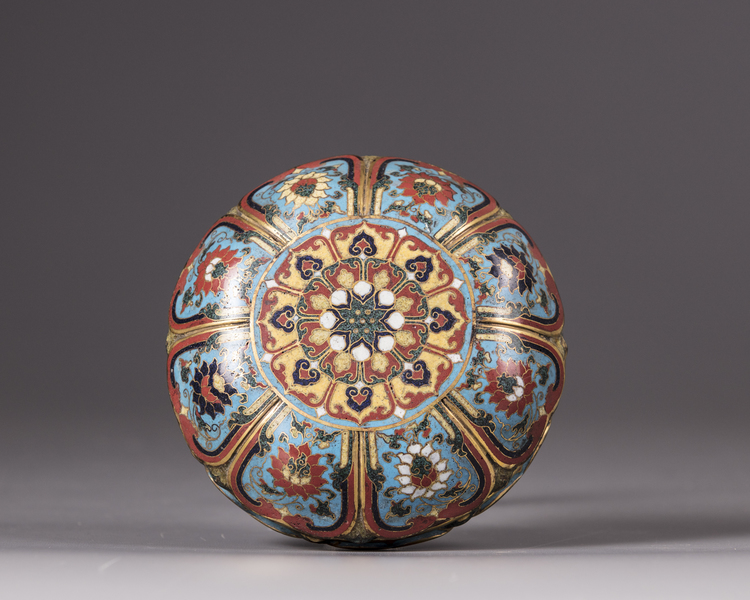 A large cloisonné enamel 'lotus' circular box and cover
