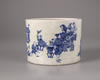 A Chinese blue and white crackle-glazed brush pot