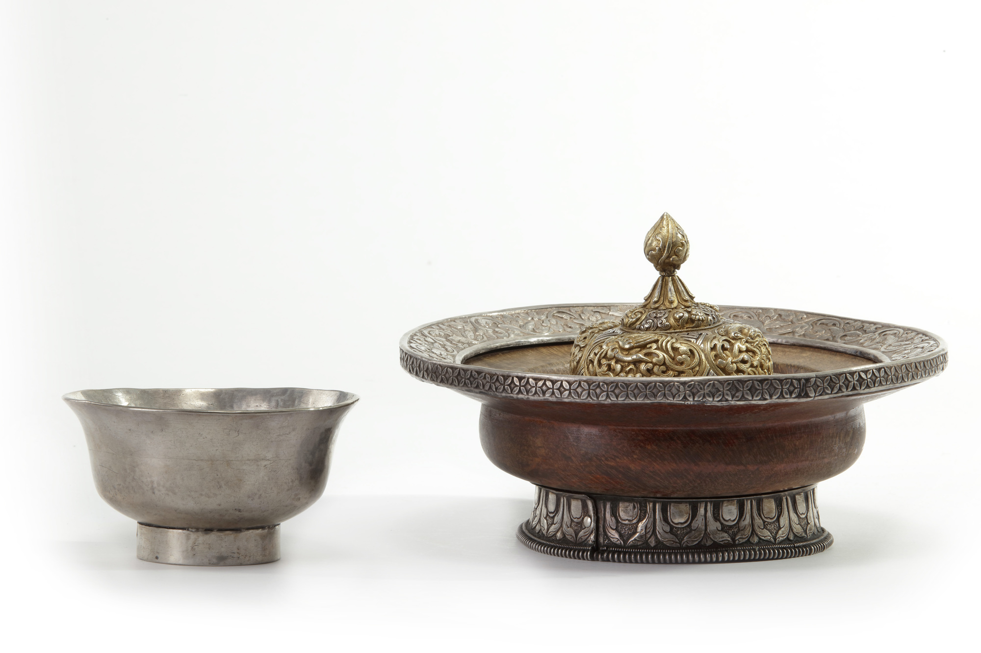Silver-Gilt Teapot (kar nam ton) or Water-Pot (kanam)