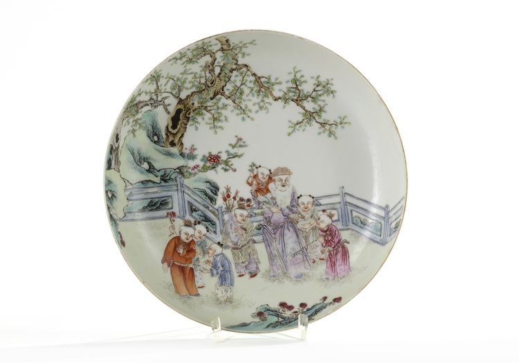 A Chinese famille rose 'boys' dish