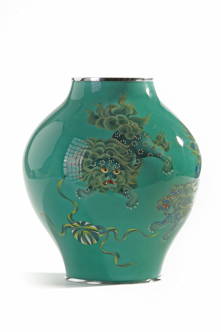 A Japanese green cloisonné vase