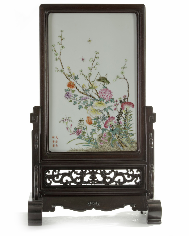 A Chinese famille rose table screen
